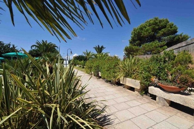 Resort La Brunese Torre dell'Orso Bagian luar foto